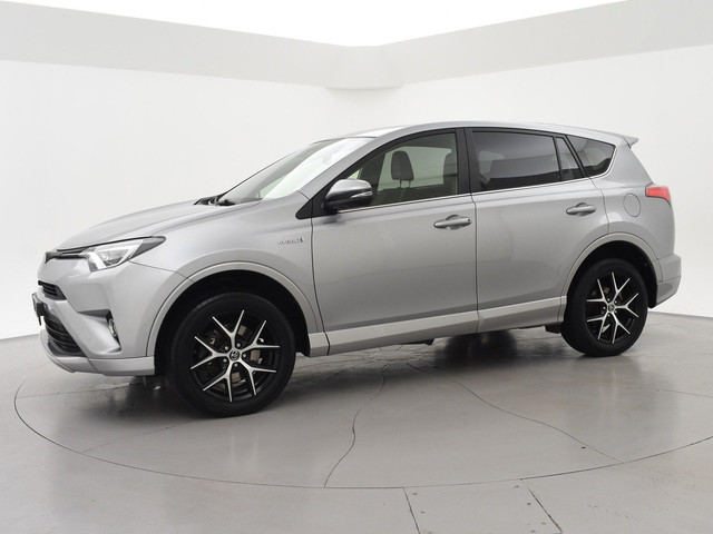 Toyota RAV4 2.5 HYBRID AWD 4WD AUT. DYNAMIC + TREKHAAK 1650 KG | ADAPTIVE CRUISE | CAMERA | STOELVERW. | 18 INCH