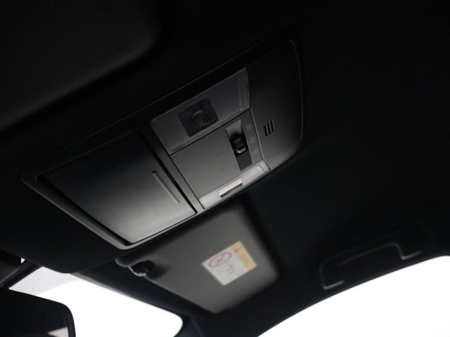 Toyota RAV4 2.5 HYBRID AWD 4WD AUT. DYNAMIC + TREKHAAK 1650 KG | ADAPTIVE CRUISE | CAMERA | STOELVERW. | 18 INCH