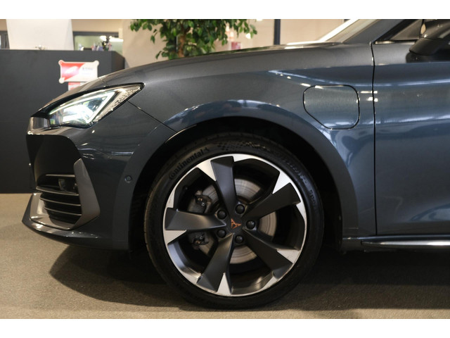 CUPRA Leon Sportstourer 1.4 e-Hybrid 204PK Virtual Navi Pano Cam Led Acc