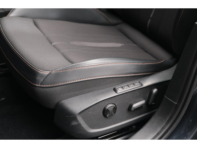 CUPRA Leon Sportstourer 1.4 e-Hybrid 204PK Virtual Navi Pano Cam Led Acc