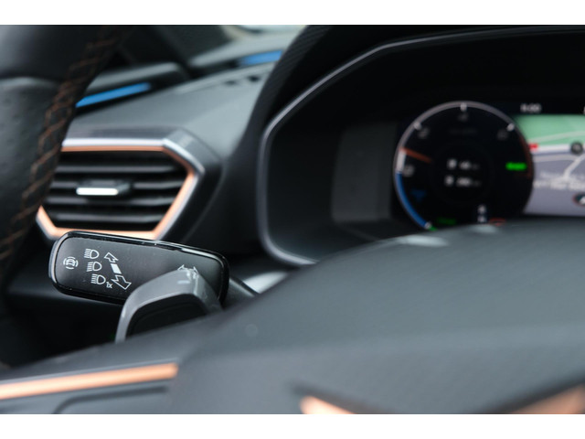 CUPRA Leon Sportstourer 1.4 e-Hybrid 204PK Virtual Navi Pano Cam Led Acc