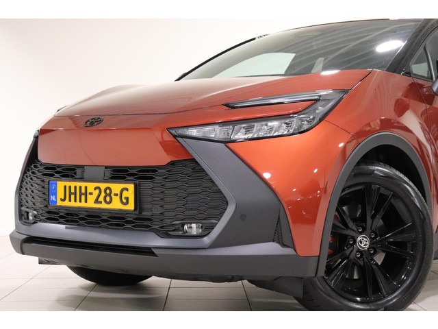 Toyota C-HR 2.0 Plug-in Hybrid 220 Dynamic, Zwarte 18 inch velgen & Logo's, Oranje Accenten en Remklauwen, Stuur & Stoelverwarming!