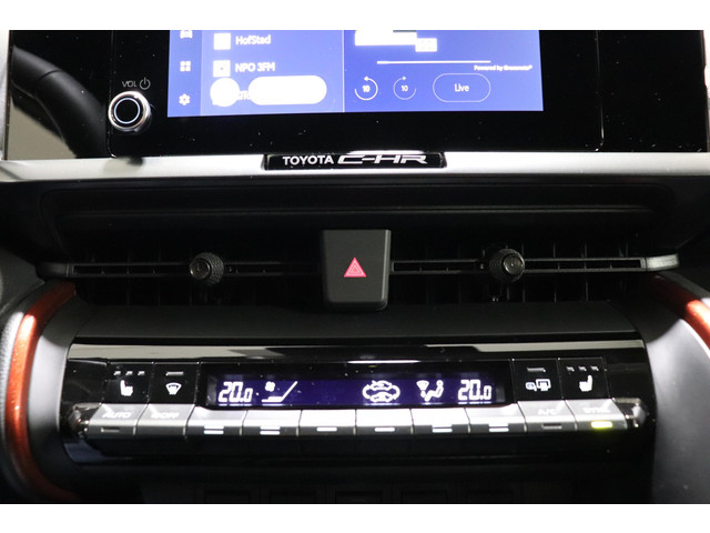 Toyota C-HR 2.0 Plug-in Hybrid 220 Dynamic, Zwarte 18 inch velgen & Logo's, Oranje Accenten en Remklauwen, Stuur & Stoelverwarming!