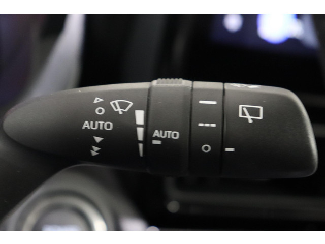 Toyota Yaris Cross 1.5 Hybrid 130 Dynamic, Comfort Pack, BSM, Stoel & Stuur verwarming, Inruilpremie €1.000,- !