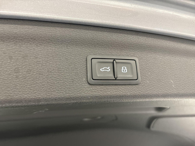 Audi Q3 45 TFSIe 245pk S-tronic Advanced edition · S-line interieur · Camera · Keyless · Dodehoek Detectie · P-Sensoren · Elek. Achterkl