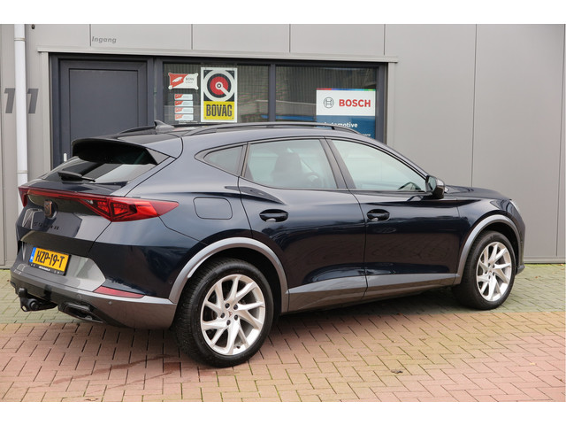 CUPRA Formentor 1.4 e-Hybrid 204pk Business. Led , Trekhaak , PDC , Clima, Stuurwiel verwarmd , LMV , Carplay, etc .