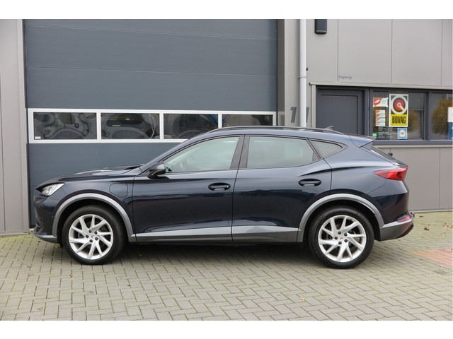 CUPRA Formentor 1.4 e-Hybrid 204pk Business. Led , Trekhaak , PDC , Clima, Stuurwiel verwarmd , LMV , Carplay, etc .