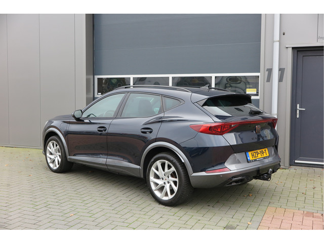 CUPRA Formentor 1.4 e-Hybrid 204pk Business. Led , Trekhaak , PDC , Clima, Stuurwiel verwarmd , LMV , Carplay, etc .