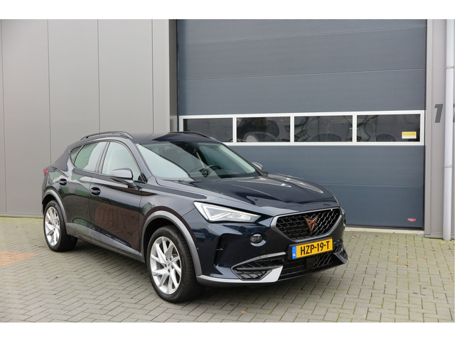 CUPRA Formentor 1.4 e-Hybrid 204pk Business. Led , Trekhaak , PDC , Clima, Stuurwiel verwarmd , LMV , Carplay, etc .