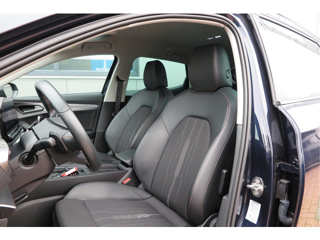 CUPRA Formentor 1.4 e-Hybrid 204pk Business. Led , Trekhaak , PDC , Clima, Stuurwiel verwarmd , LMV , Carplay, etc .