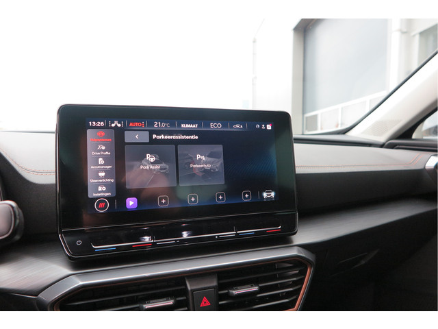 CUPRA Formentor 1.4 e-Hybrid 204pk Business. Led , Trekhaak , PDC , Clima, Stuurwiel verwarmd , LMV , Carplay, etc .
