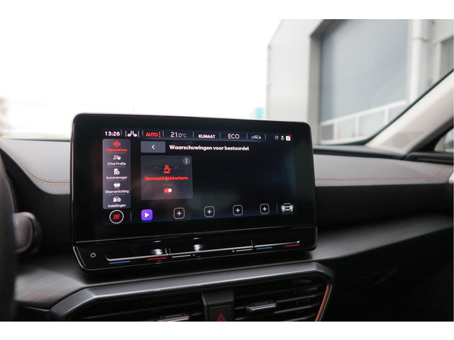 CUPRA Formentor 1.4 e-Hybrid 204pk Business. Led , Trekhaak , PDC , Clima, Stuurwiel verwarmd , LMV , Carplay, etc .