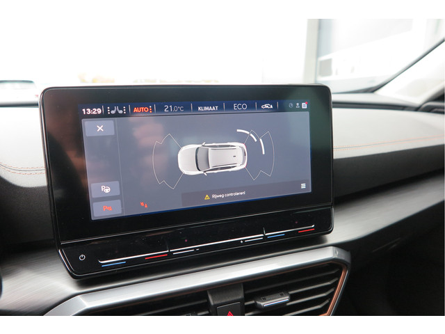 CUPRA Formentor 1.4 e-Hybrid 204pk Business. Led , Trekhaak , PDC , Clima, Stuurwiel verwarmd , LMV , Carplay, etc .