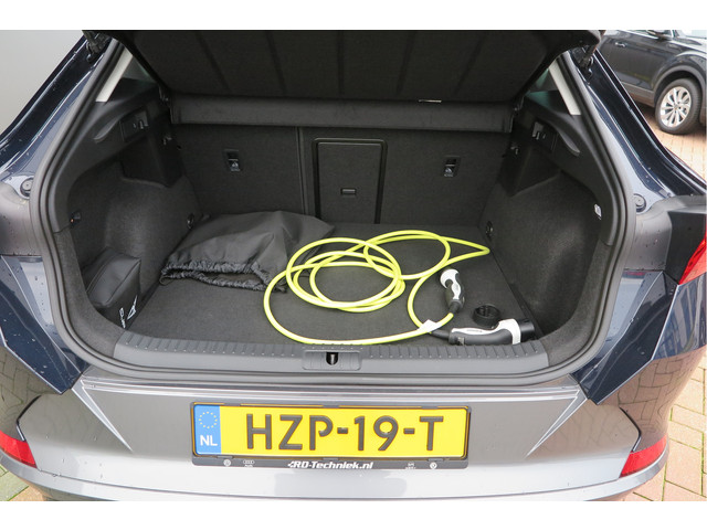 CUPRA Formentor 1.4 e-Hybrid 204pk Business. Led , Trekhaak , PDC , Clima, Stuurwiel verwarmd , LMV , Carplay, etc .