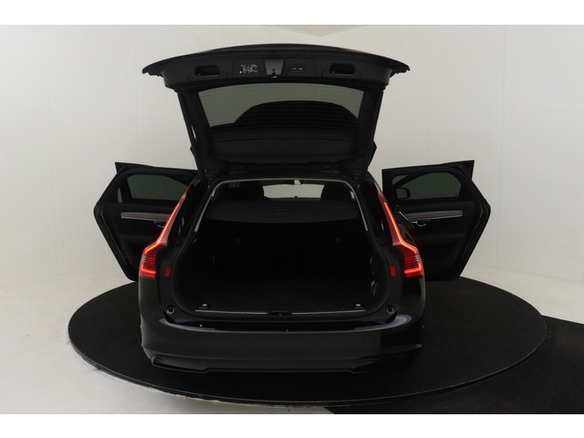 Volvo V90 T6 PLUG-IN HYBRID AWD ULTRA DARK -PANO.DAK|BOWERS&WILKINS|GEVENT.LEDER+MASSAGE|HEAD-UP DISP.|PRIVACY.GLAS|360°CAM