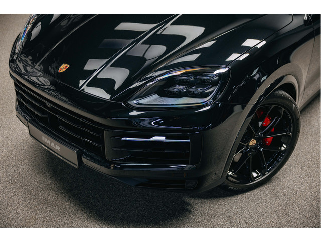 Porsche Cayenne Coupé 3.0 E-Hybrid Black Edition | Sport Chrono | Luchtvering | Adaptieve (18-voudige) sportstoelen met verwarming en verkoeling