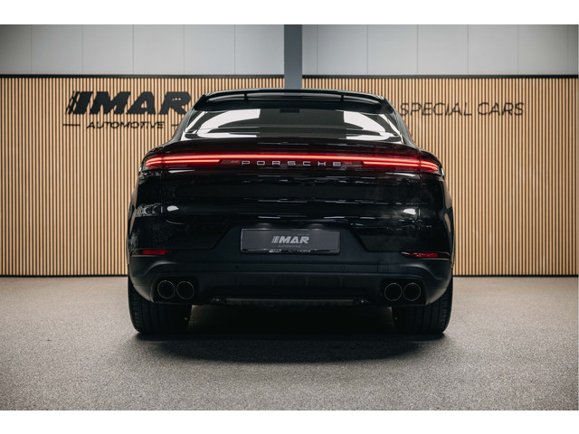 Porsche Cayenne Coupé 3.0 E-Hybrid Black Edition | Sport Chrono | Luchtvering | Adaptieve (18-voudige) sportstoelen met verwarming en verkoeling