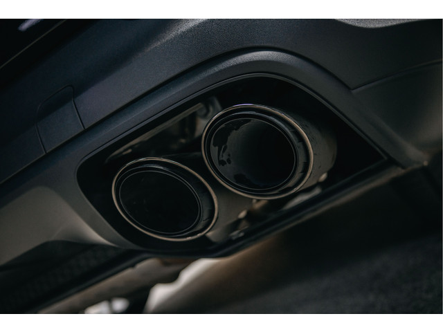 Porsche Cayenne Coupé 3.0 E-Hybrid Black Edition | Sport Chrono | Luchtvering | Adaptieve (18-voudige) sportstoelen met verwarming en verkoeling