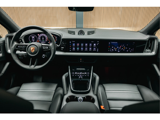 Porsche Cayenne Coupé 3.0 E-Hybrid Black Edition | Sport Chrono | Luchtvering | Adaptieve (18-voudige) sportstoelen met verwarming en verkoeling