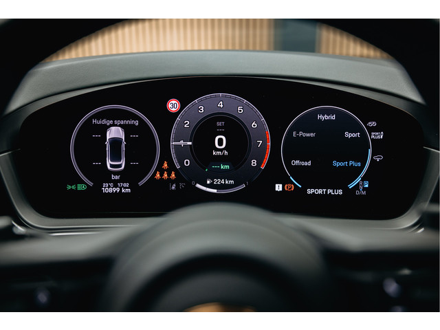 Porsche Cayenne Coupé 3.0 E-Hybrid Black Edition | Sport Chrono | Luchtvering | Adaptieve (18-voudige) sportstoelen met verwarming en verkoeling