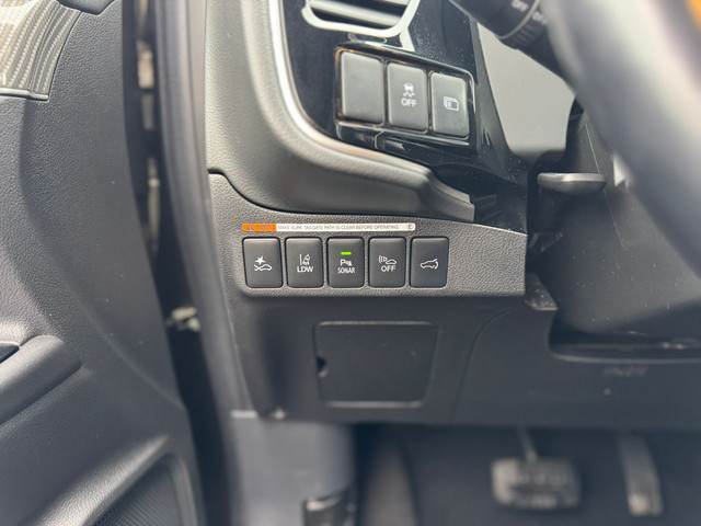 Mitsubishi Outlander 2.4 PHEV S Automaat Clima - Airco Navi Camera Leder Elektrische Voorstoel - Achterklep Trekhaak