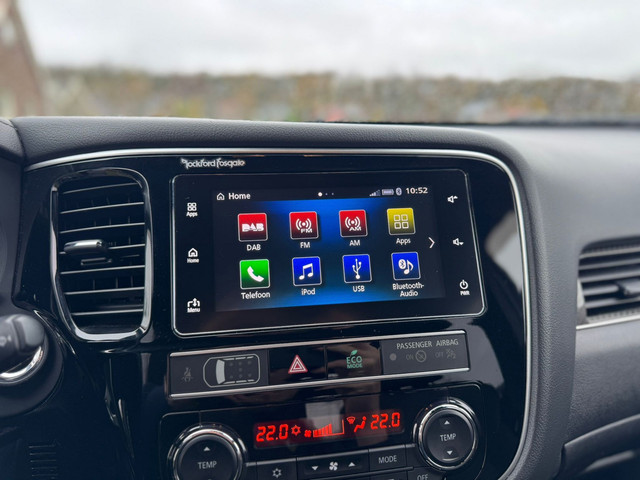 Mitsubishi Outlander 2.4 PHEV S Automaat Clima - Airco Navi Camera Leder Elektrische Voorstoel - Achterklep Trekhaak