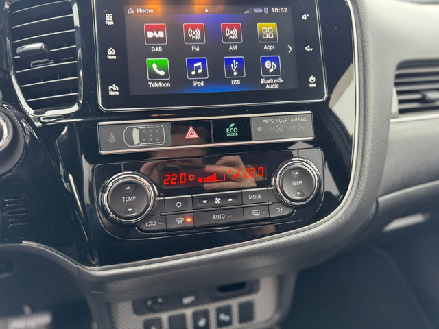 Mitsubishi Outlander 2.4 PHEV S Automaat Clima - Airco Navi Camera Leder Elektrische Voorstoel - Achterklep Trekhaak