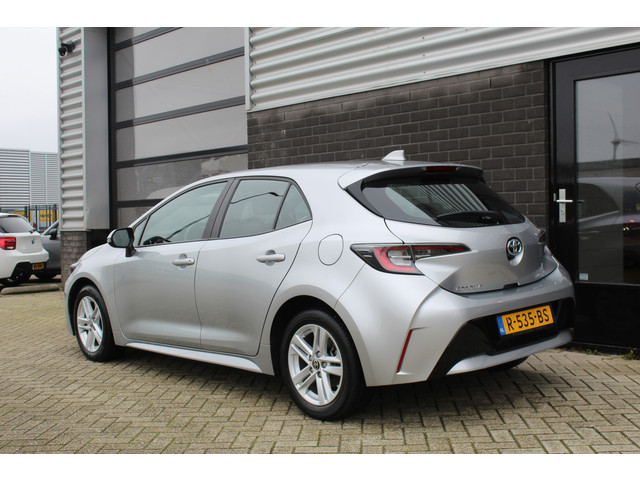 Toyota Corolla 1.8 Hybrid Active Carplay Camera N.A.P.