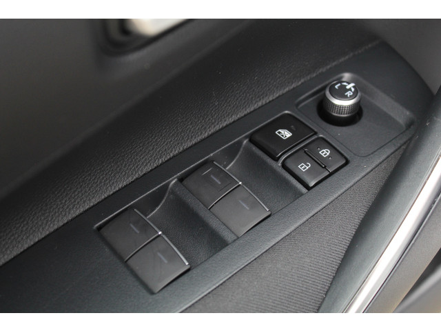 Toyota Corolla 1.8 Hybrid Active Carplay Camera N.A.P.