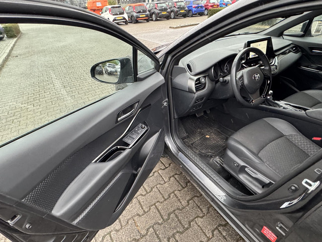 Toyota C-HR 1.8 HYBRID STYLE STOEL STUURVERW BLIND SPOT APPLE ANDROID PARK-SENSOREN KEYLESS LED