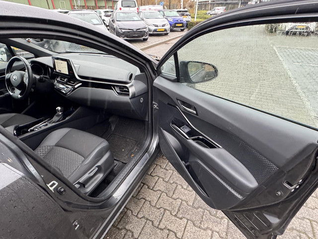 Toyota C-HR 1.8 HYBRID STYLE STOEL STUURVERW BLIND SPOT APPLE ANDROID PARK-SENSOREN KEYLESS LED