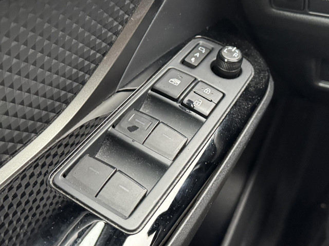 Toyota C-HR 1.8 HYBRID STYLE STOEL STUURVERW BLIND SPOT APPLE ANDROID PARK-SENSOREN KEYLESS LED