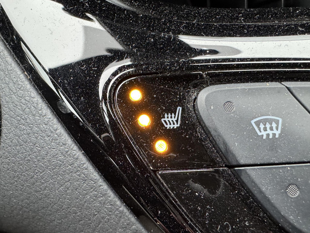 Toyota C-HR 1.8 HYBRID STYLE STOEL STUURVERW BLIND SPOT APPLE ANDROID PARK-SENSOREN KEYLESS LED