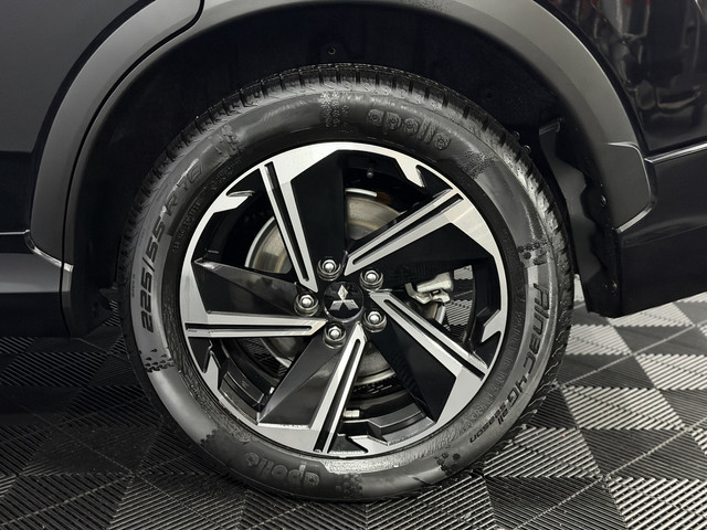 Mitsubishi Eclipse Cross 2.4 PHEV Executive 360 Camera, 177 PK, Half leder, Rijstrook correctie, Keyless start, Winterpakket, Cruise control, 5 jaar gara