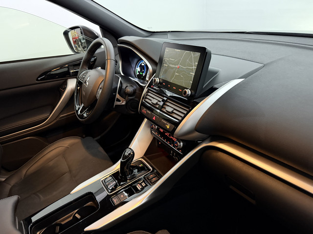 Mitsubishi Eclipse Cross 2.4 PHEV Executive 360 Camera, 177 PK, Half leder, Rijstrook correctie, Keyless start, Winterpakket, Cruise control, 5 jaar gara
