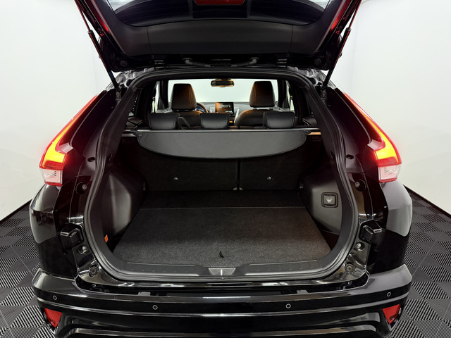 Mitsubishi Eclipse Cross 2.4 PHEV Executive 360 Camera, 177 PK, Half leder, Rijstrook correctie, Keyless start, Winterpakket, Cruise control, 5 jaar gara