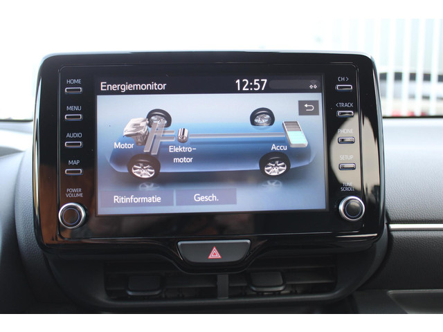 Mazda 2 Hybrid 1.5 Select , Automaat, Adap.Cruise, Camera, PDC, HUD, Clima, Apple Carplay, LMV 16 Inch, Stuur Stoelverwarming