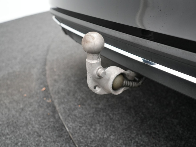 Volvo V60 2.0 T8 Recharge AWD Inscription 392pk Dealer O.H PHEV | Trekhaak Af Fabriek | Panodak | Head Up | Adaptive Cruise | 360 Camera |