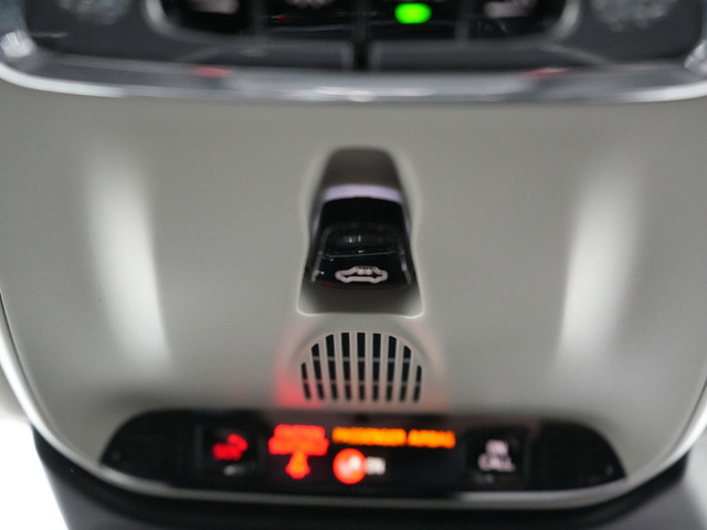 Volvo V60 2.0 T8 Recharge AWD Inscription 392pk Dealer O.H PHEV | Trekhaak Af Fabriek | Panodak | Head Up | Adaptive Cruise | 360 Camera |