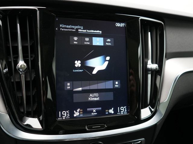 Volvo V60 2.0 T8 Recharge AWD Inscription 392pk Dealer O.H PHEV | Trekhaak Af Fabriek | Panodak | Head Up | Adaptive Cruise | 360 Camera |