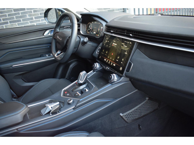 Lynk & Co 01 1.5 VIRTUAL 360 CAMERA BLACK EDITION INFINITY GELUID PANORAMADAK ADAPT.CRUISE 20INCH SFEERVERLICHTING