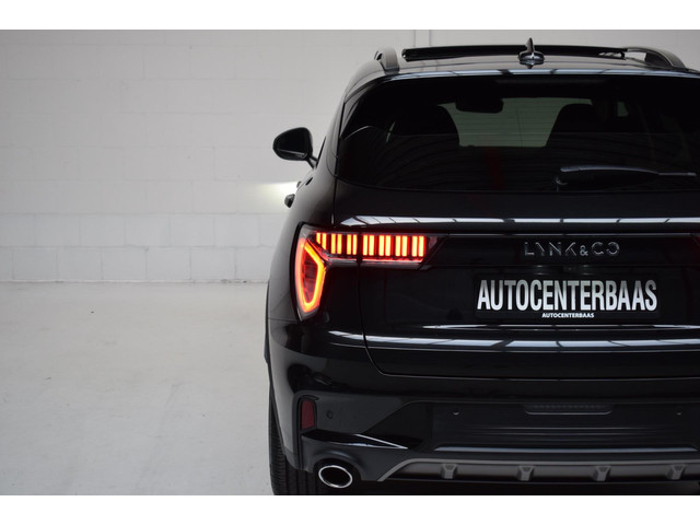 Lynk & Co 01 1.5 VIRTUAL 360 CAMERA BLACK EDITION INFINITY GELUID PANORAMADAK ADAPT.CRUISE 20INCH SFEERVERLICHTING