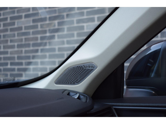 Lynk & Co 01 1.5 VIRTUAL 360 CAMERA BLACK EDITION INFINITY GELUID PANORAMADAK ADAPT.CRUISE 20INCH SFEERVERLICHTING