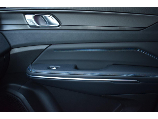 Lynk & Co 01 1.5 VIRTUAL 360 CAMERA BLACK EDITION INFINITY GELUID PANORAMADAK ADAPT.CRUISE 20INCH SFEERVERLICHTING