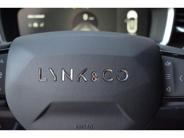 Lynk & Co 01 1.5 VIRTUAL 360 CAMERA BLACK EDITION INFINITY GELUID PANORAMADAK ADAPT.CRUISE 20INCH SFEERVERLICHTING
