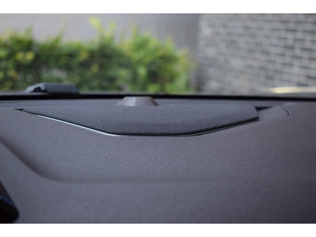 Lynk & Co 01 1.5 VIRTUAL 360 CAMERA BLACK EDITION INFINITY GELUID PANORAMADAK ADAPT.CRUISE 20INCH SFEERVERLICHTING