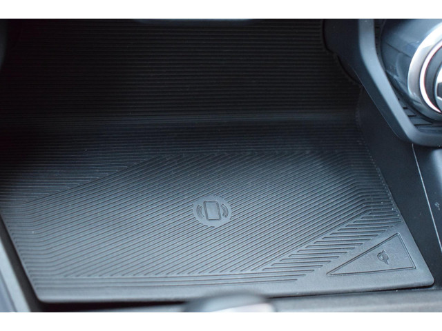 Lynk & Co 01 1.5 VIRTUAL 360 CAMERA BLACK EDITION INFINITY GELUID PANORAMADAK ADAPT.CRUISE 20INCH SFEERVERLICHTING