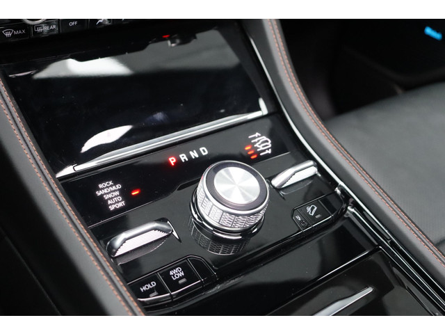 Jeep Grand Cherokee 2.0 Summit Reserve 4xe McIntosh Audio Passenger Display Panoramadak