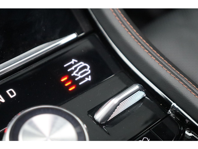 Jeep Grand Cherokee 2.0 Summit Reserve 4xe McIntosh Audio Passenger Display Panoramadak