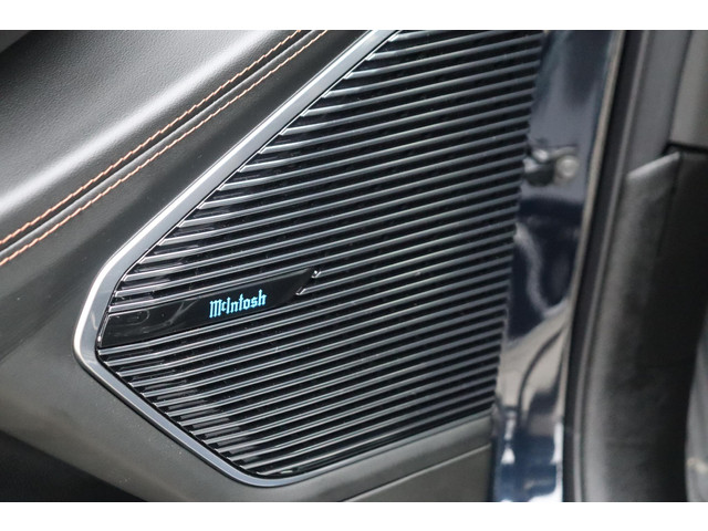 Jeep Grand Cherokee 2.0 Summit Reserve 4xe McIntosh Audio Passenger Display Panoramadak